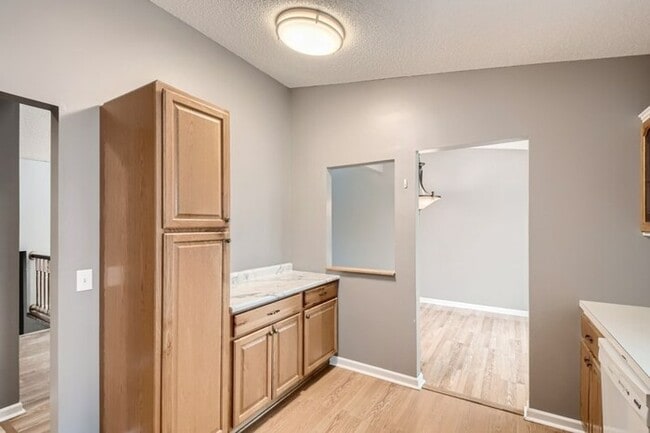 Building Photo - 12556 Everton Avenue
