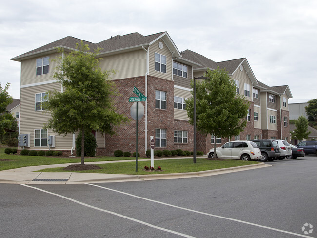 Foto del edificio - Greylin Ridge Apartments