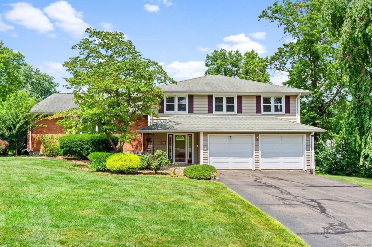10 Eastwood Rd  
