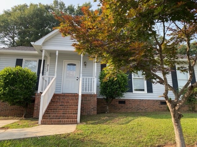 Lovely tree in front - 217 Oak Valley Dr