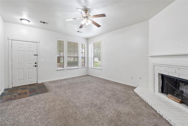 Building Photo - 2919 Blue Dawn Dr