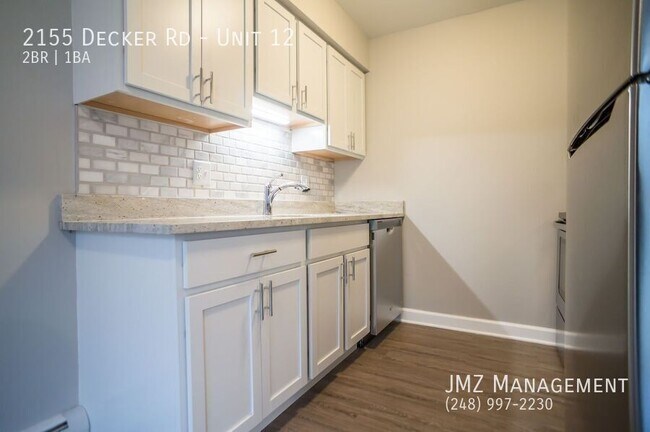 Foto del edificio - 2155 Decker Rd
