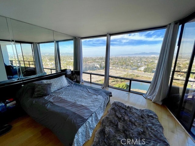 Building Photo - 4265 Marina City Dr