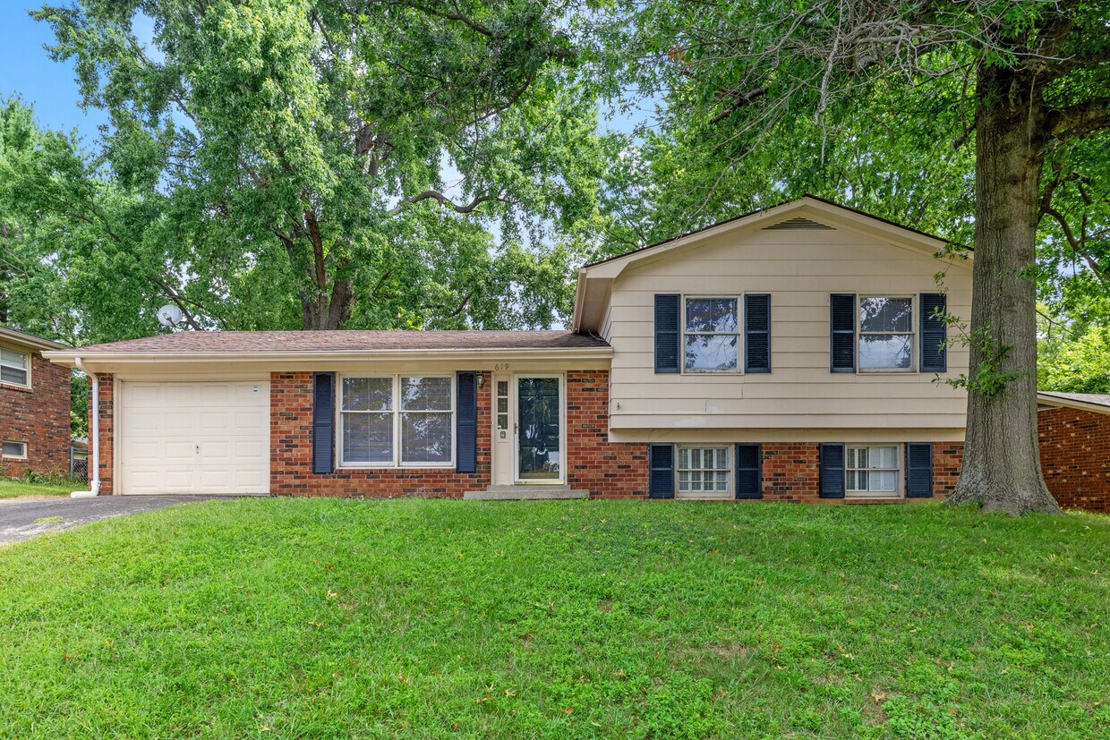 Primary Photo - 619 Cromwell Way