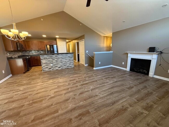 Foto del edificio - 27017 Carrington Pl