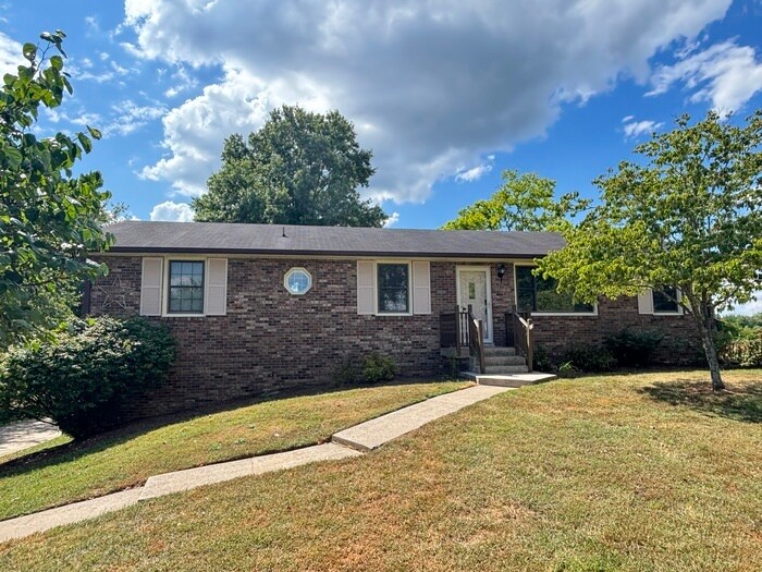 Foto principal - Close to Glenbrook area in Hendersonville!