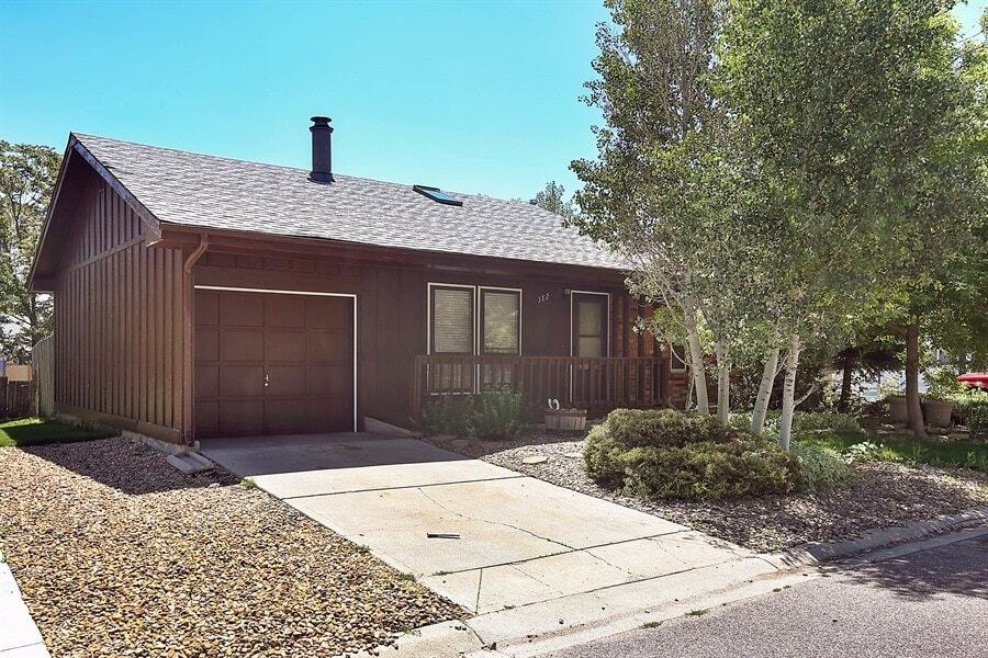 Primary Photo - 382 Cypress St