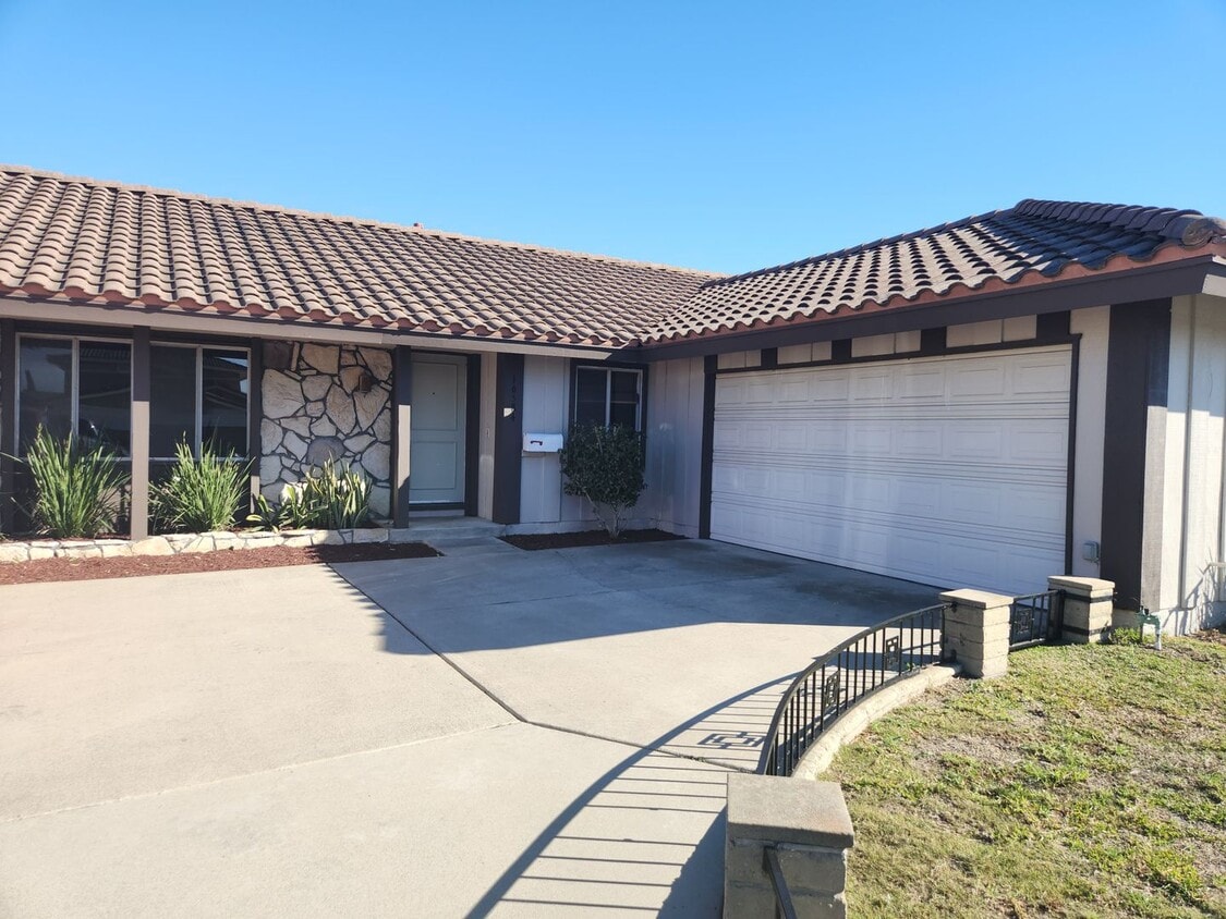 16584 Sugarloaf St, Fountain Valley, CA 92708 House Rental in