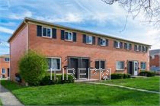 Foto del edificio - 880 N Meadows Ct