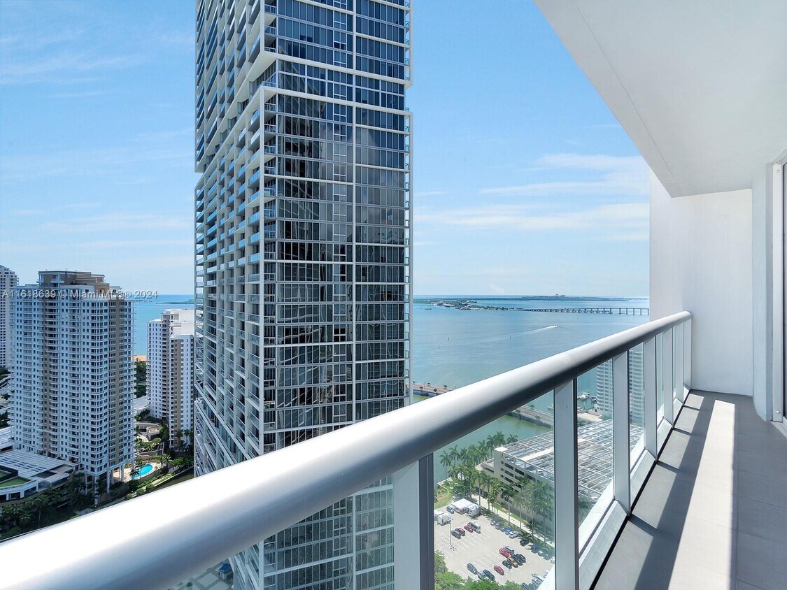 Primary Photo - 485 Brickell Ave