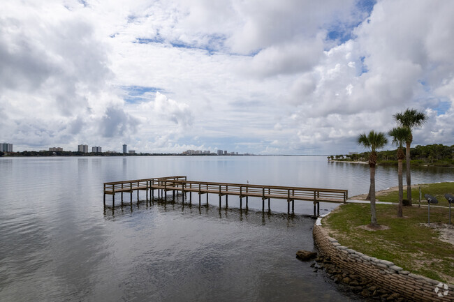 Deck - 12th & Beach Apartments