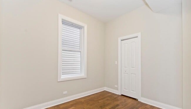 Foto del edificio - 827 N Francisco Ave