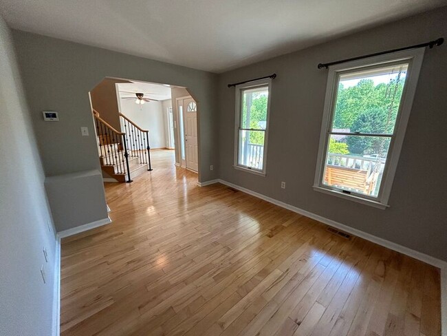 Building Photo - 109 Hamlin Dr