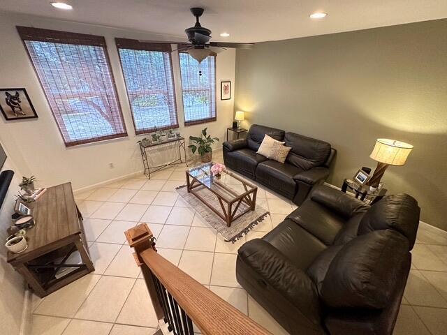 Building Photo - 590 Amador Ln