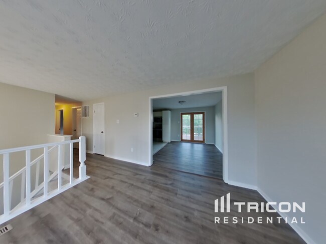 Foto del edificio - 7913 Jody Knoll Rd
