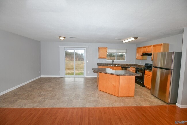 Building Photo - 105 Cotton Boll Dr