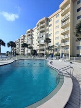 Building Photo - 3606 S Peninsula Dr
