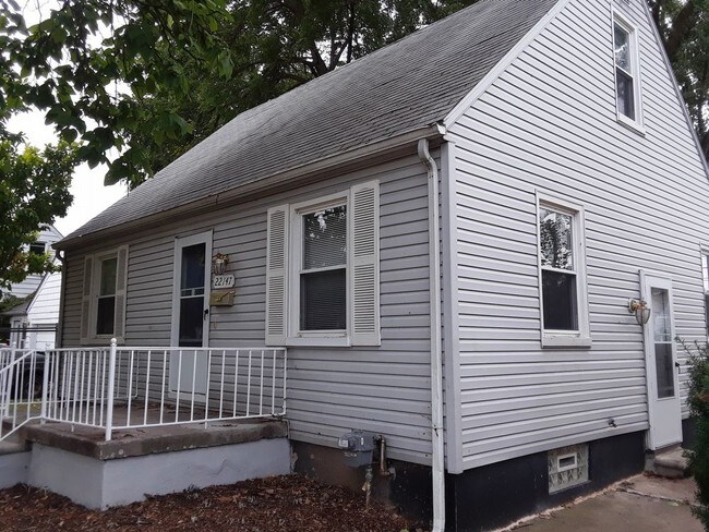 Building Photo - Charming home in Eastpointe