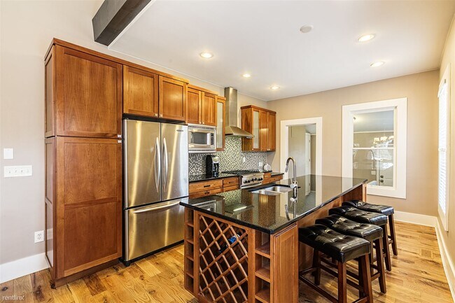 Foto del edificio - 3 br, 3 bath House - 2902 South Logan Street