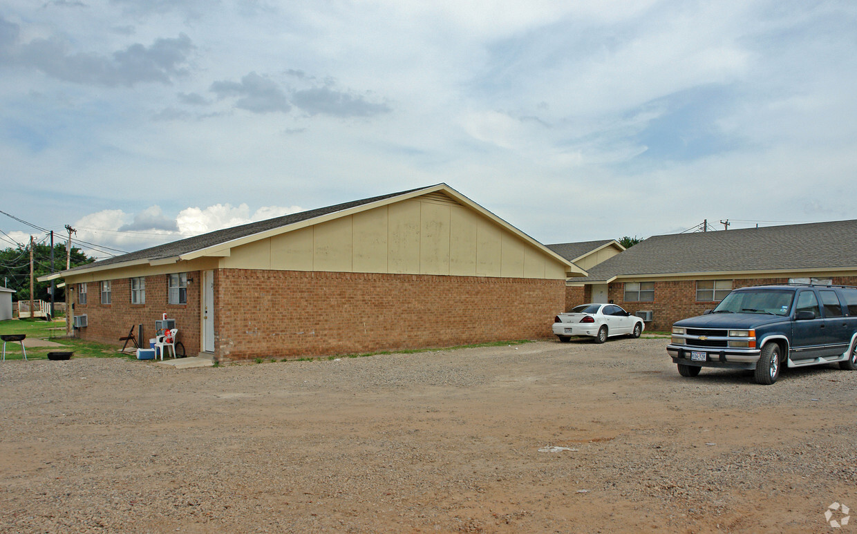 Building Photo - Westwind Apartments