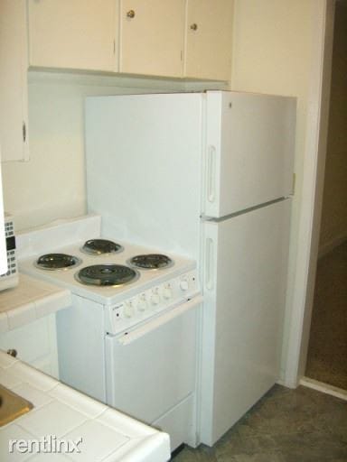 Foto del edificio - 1 br, 1 bath 4plex - 443 NE 17th Way Apt 2