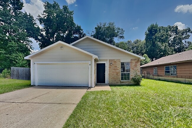 8730 Valley Pond Ct