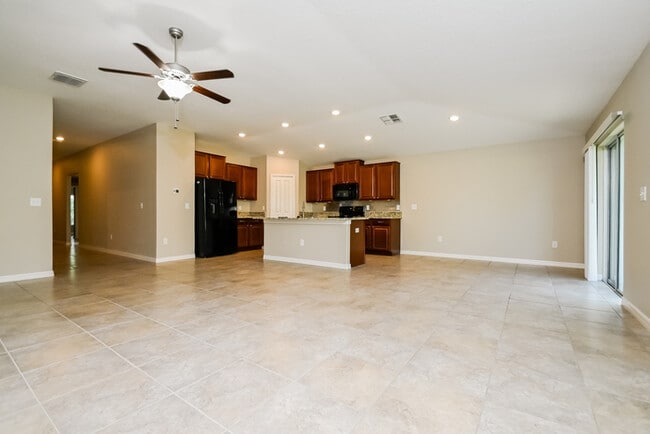 Building Photo - 6719 Trent Creek Dr