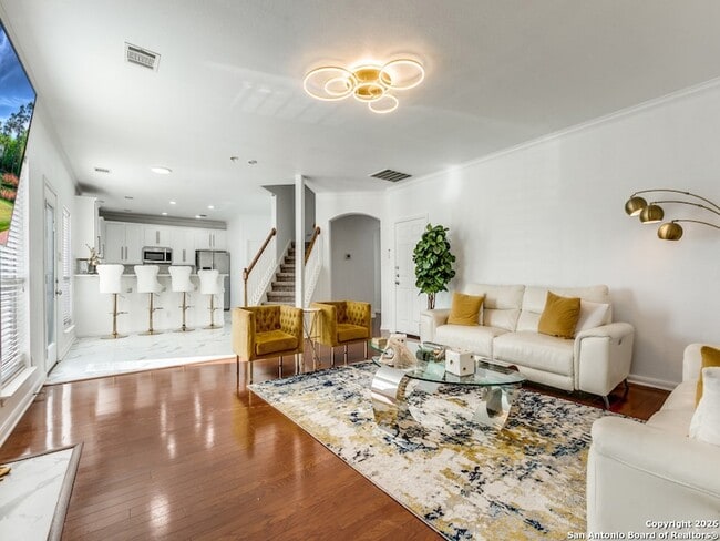 Foto del edificio - 8514 Espanola Dr