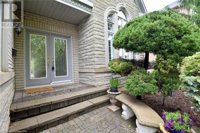 Photo du bâtiment - 4323 Clubview Dr