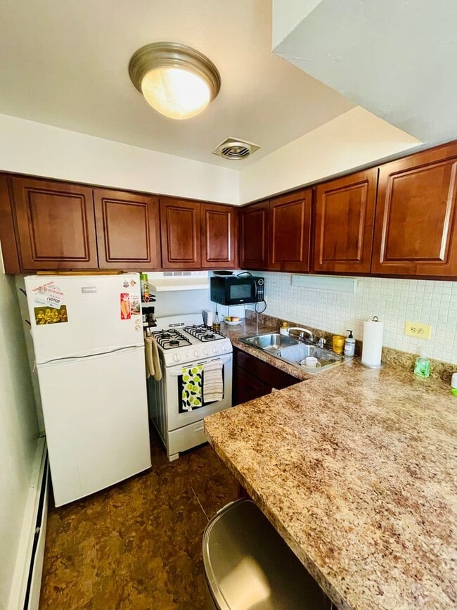 Foto del edificio - 3160 N Cambridge Ave