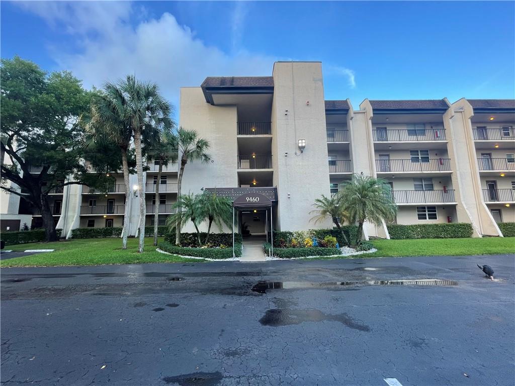 9460 Poinciana Plz Unit 301, Davie, FL 33324 Condo for Rent in Davie