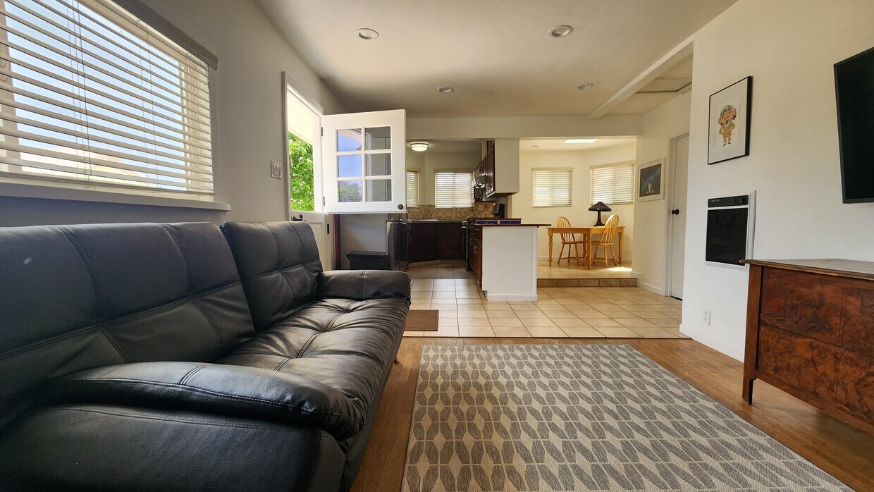 Greatroom layout - 13427 Olive Tree Ln