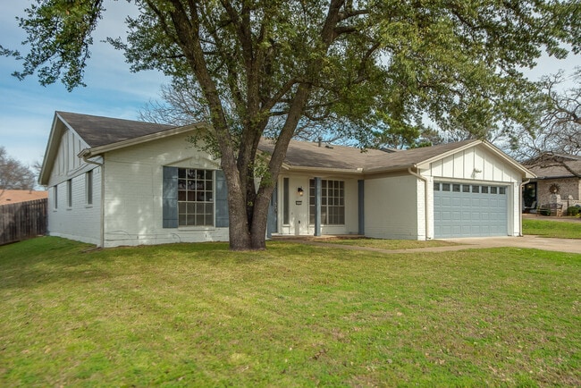 Foto del edificio - 2311 Blackhaw Ct