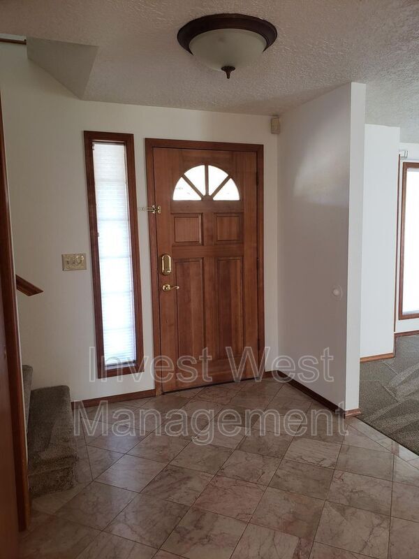 Building Photo - 15509 SE Stevenson Dr