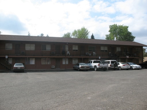 Primary Photo - 111 Boulder Creek Ct