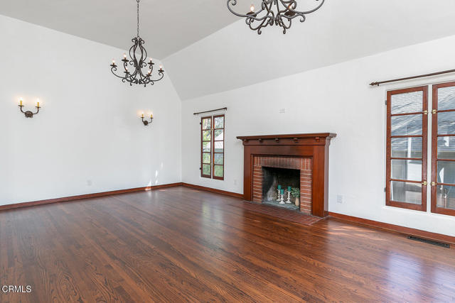 Foto del edificio - 5240 Ellenwood Pl