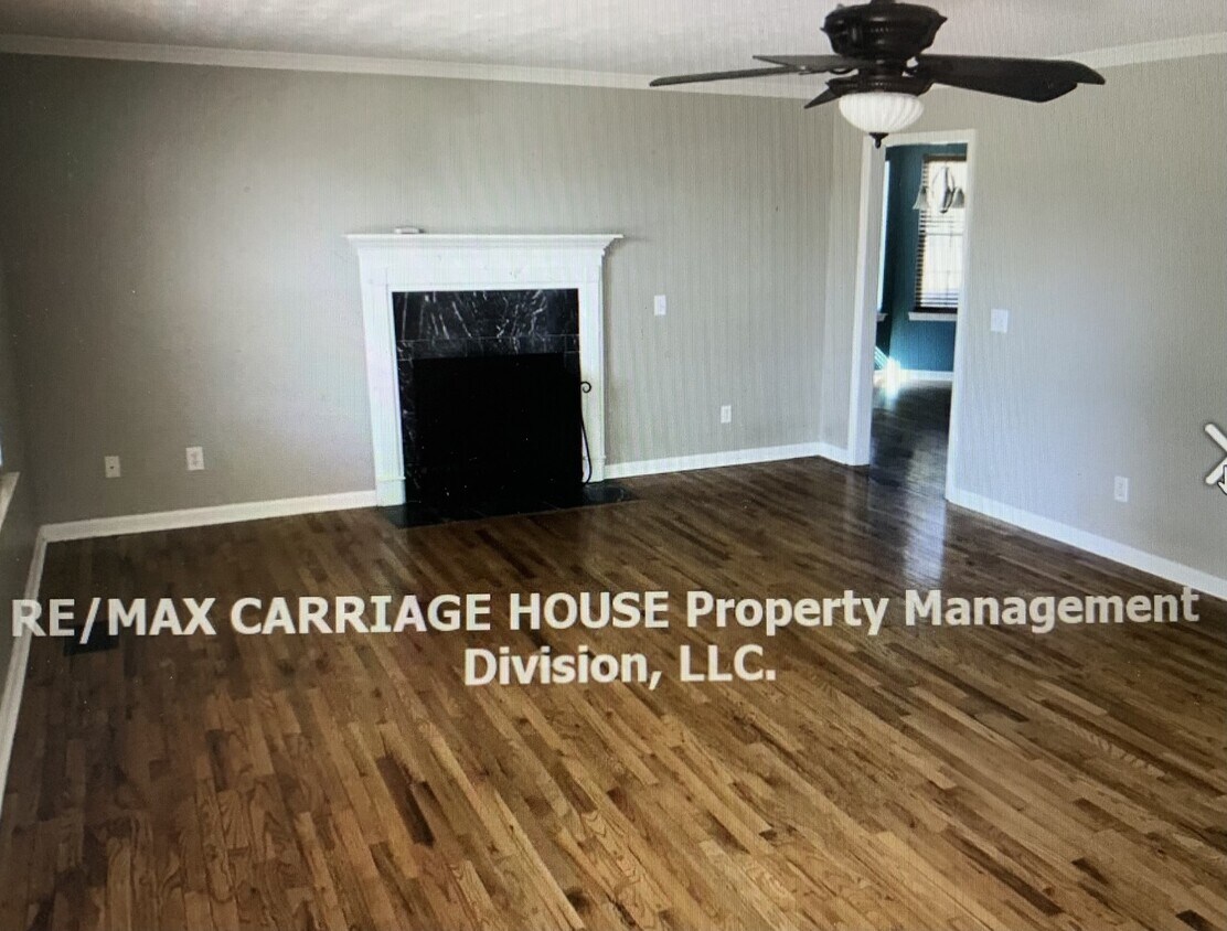Building Photo - 151 Couchville Pike