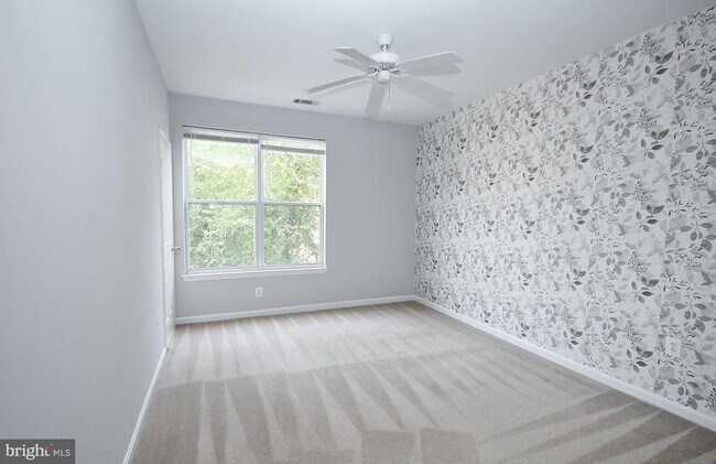 Foto del edificio - 9486 Virginia Center Blvd