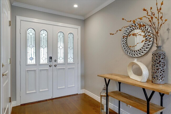 Foto del edificio - 8077 Peppertree Rd