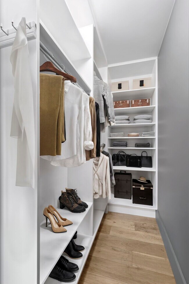 Foto del edificio - 516 W 47th St