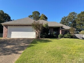Building Photo - 513 Oakleigh Pl