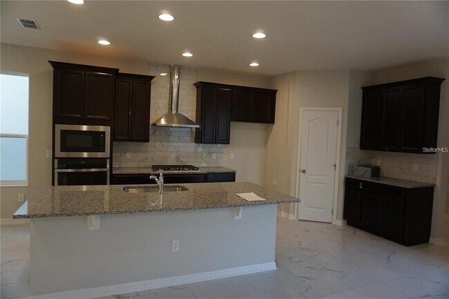 Foto del edificio - 12736 Brodlove Ln