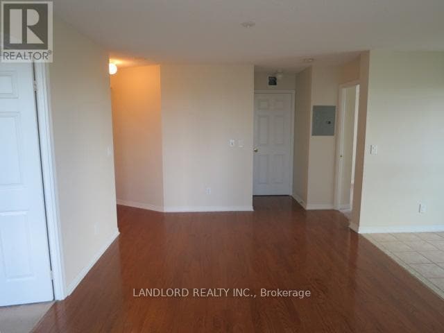 Building Photo - 11 Oneida Crescent