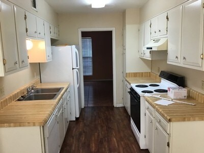 Foto del edificio - Marshall Wood Townhome