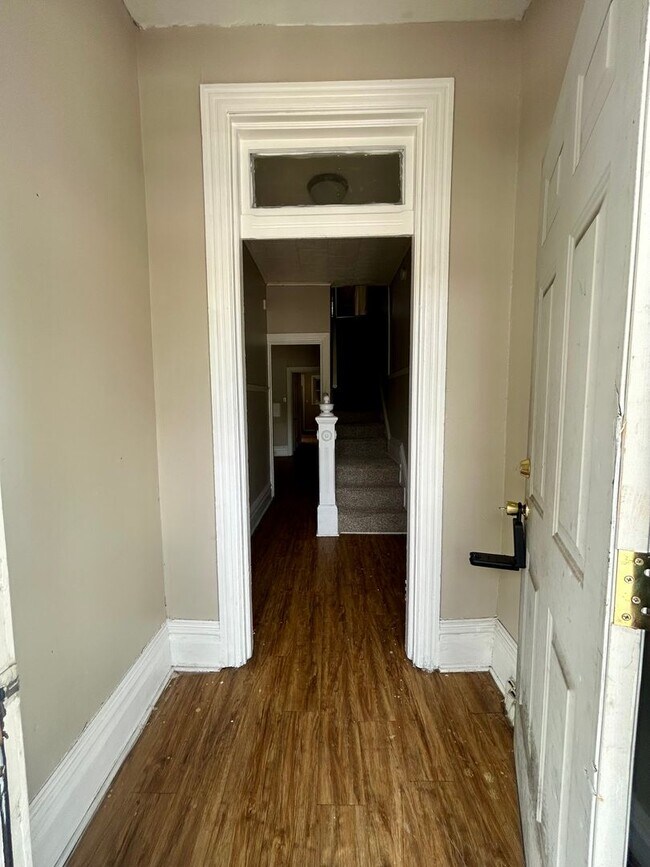 Foto del edificio - 5-bedroom Allison hill.