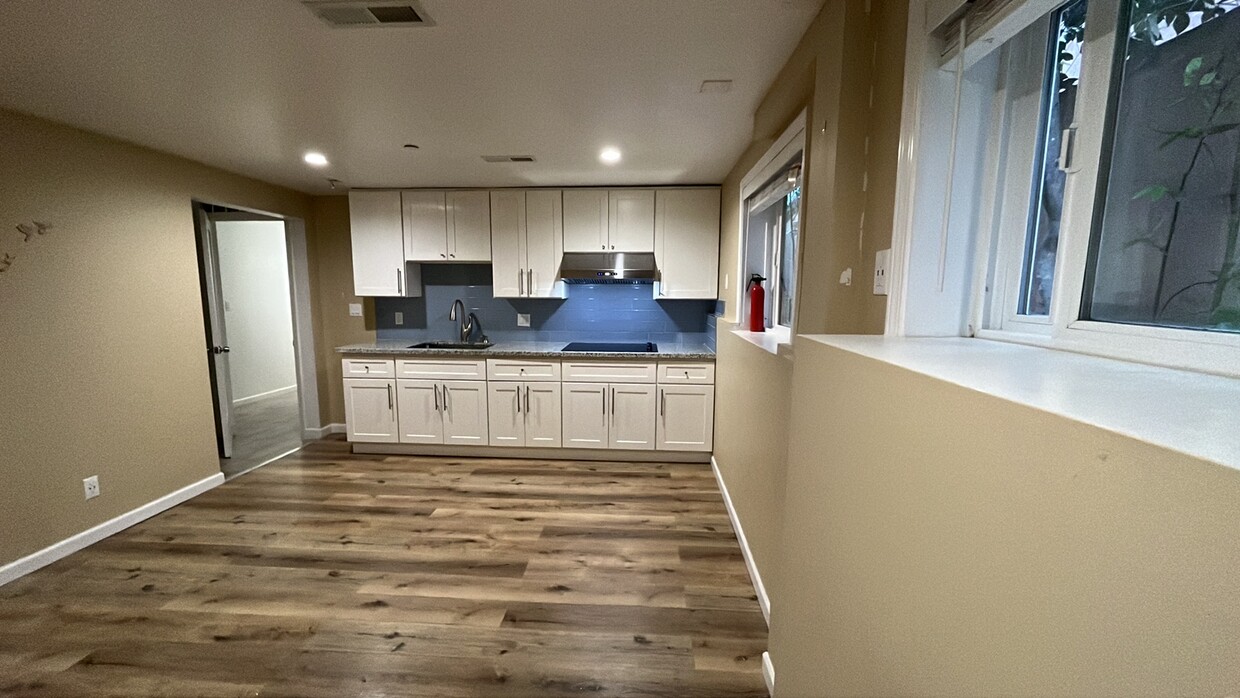 Freshly remodeled - 224 La Cruz Ave
