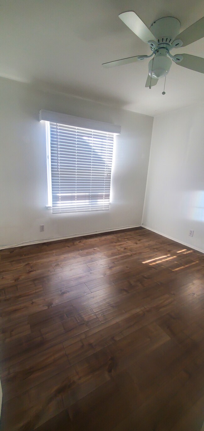 Building Photo - 6283 Marsha Ave