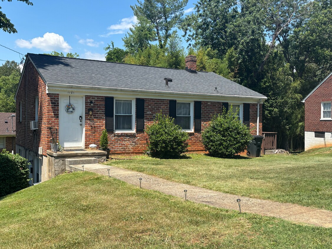 Foto principal - 1101 McCausland Street