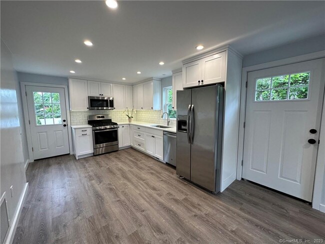 Building Photo - 66 Campfield Dr