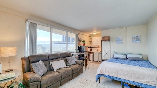 Foto del edificio - 108 S Montpelier Ave